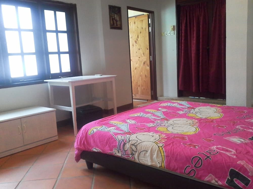 Baan Talay Homestay by the Beach