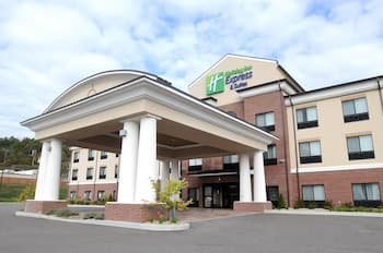 Holiday Inn Express Hotel & Suites Cambridge, an IHG Hotel