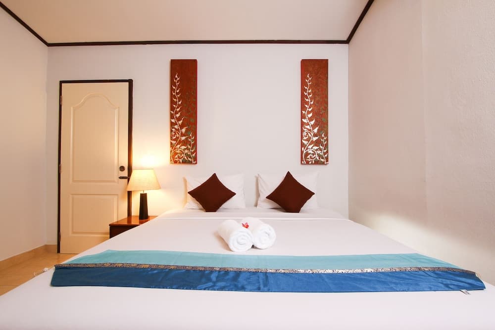 Eden Bungalow Resort