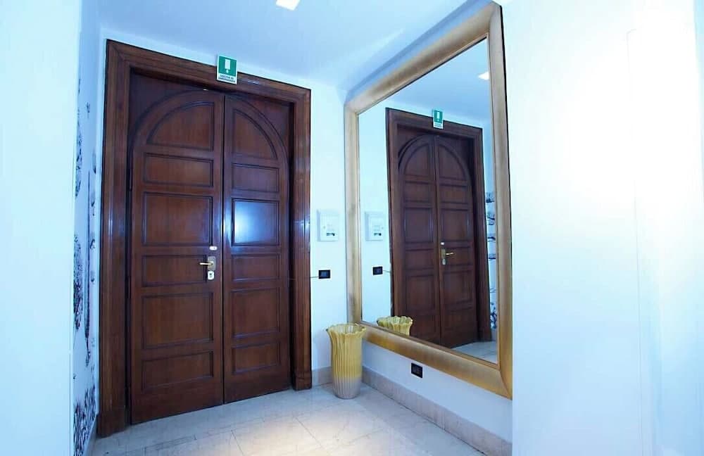 St. Peter' Six Rooms & Suites