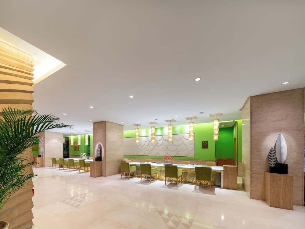 Haiyue Jianguo Hotel