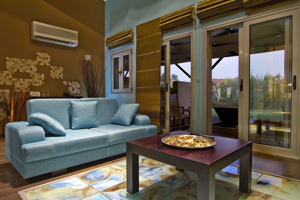 Cronwell Platamon Resort