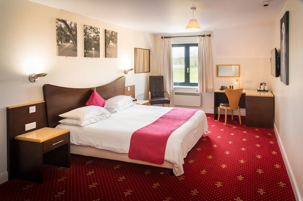 The Sharnbrook Hotel