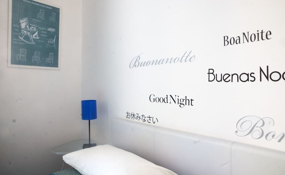 BeHouse Naples Room and Breakfast