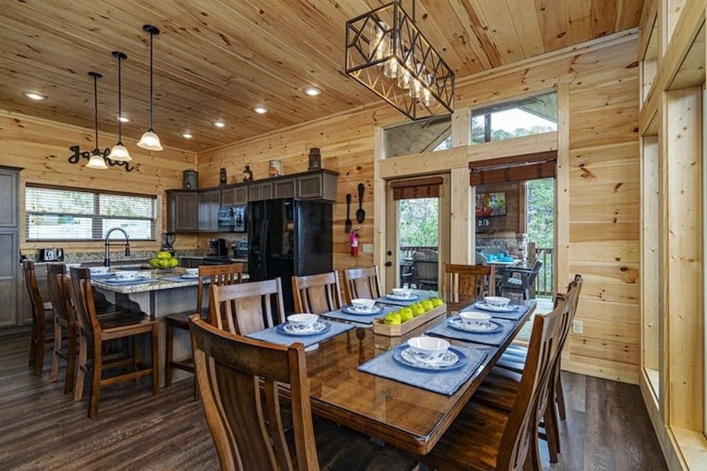Panoramic Perfection - 5 Bedrooms, 5.5 Baths, Sleeps 14 5 Cabin by Redawning