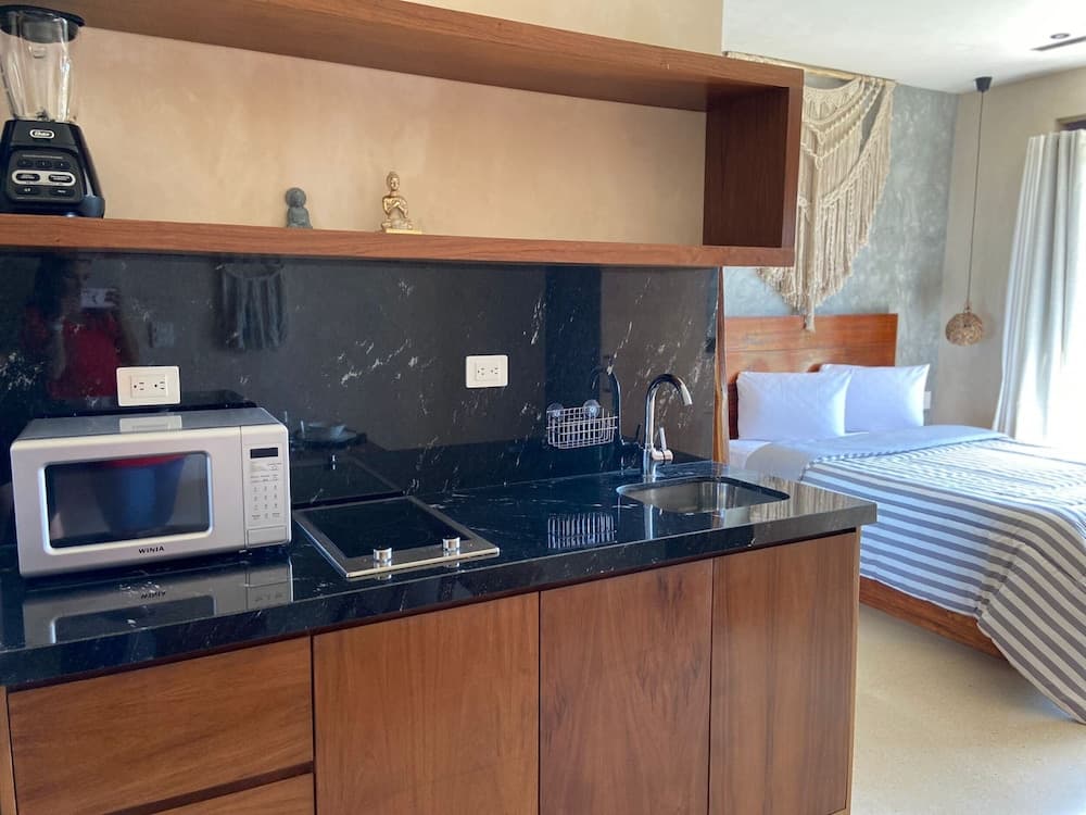 Beautiful Jungle View Luxury Studio