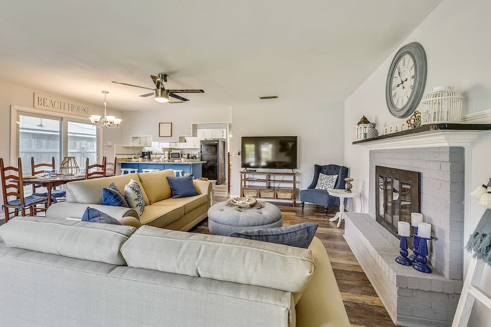 Southern Tranquility by Book That Condo