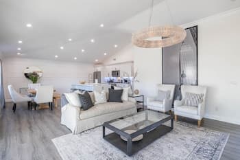 Scottsdale Roma 3 Bedroom Home by Redawning