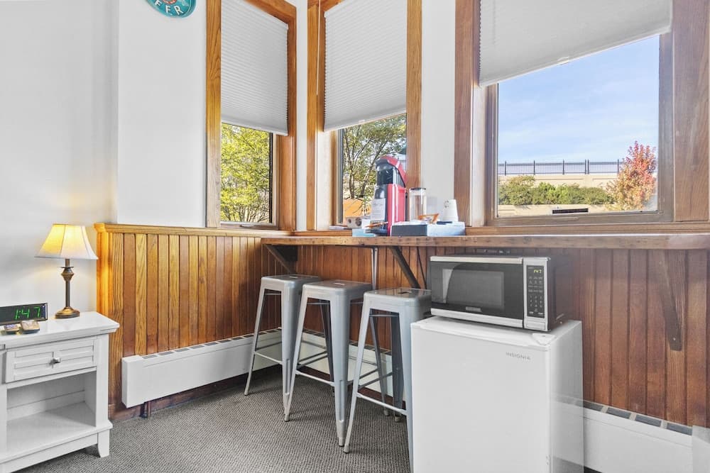 Endion Station Inn  | Hotel Next to Lake Superior