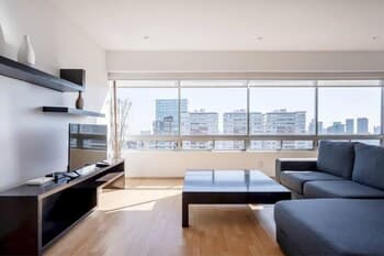 Sunny and Spacious PH Near Santafe Shopping Mall