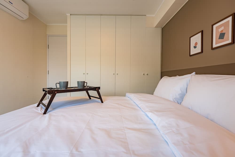 Trendy Host Alta San Isidro