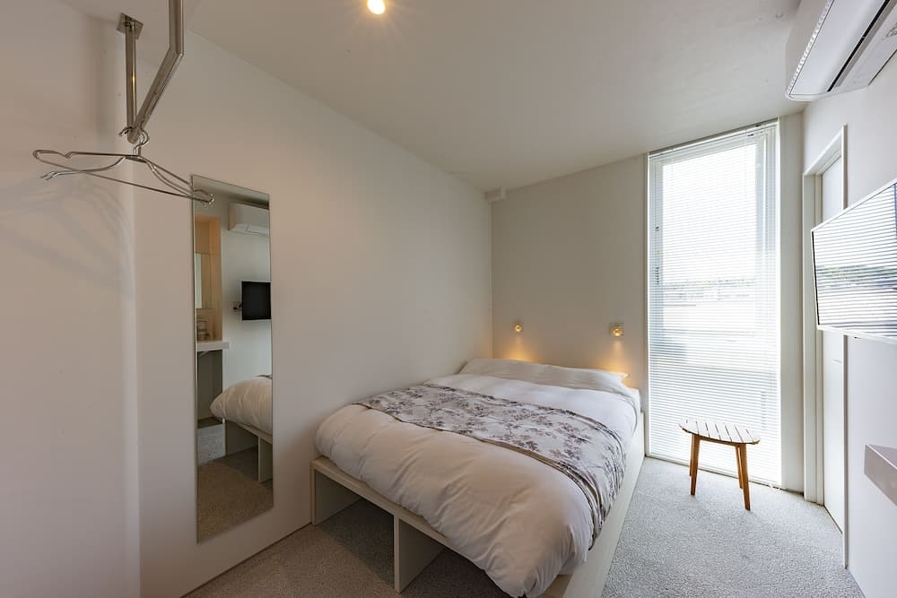 plat hostel keikyu kamakura wave