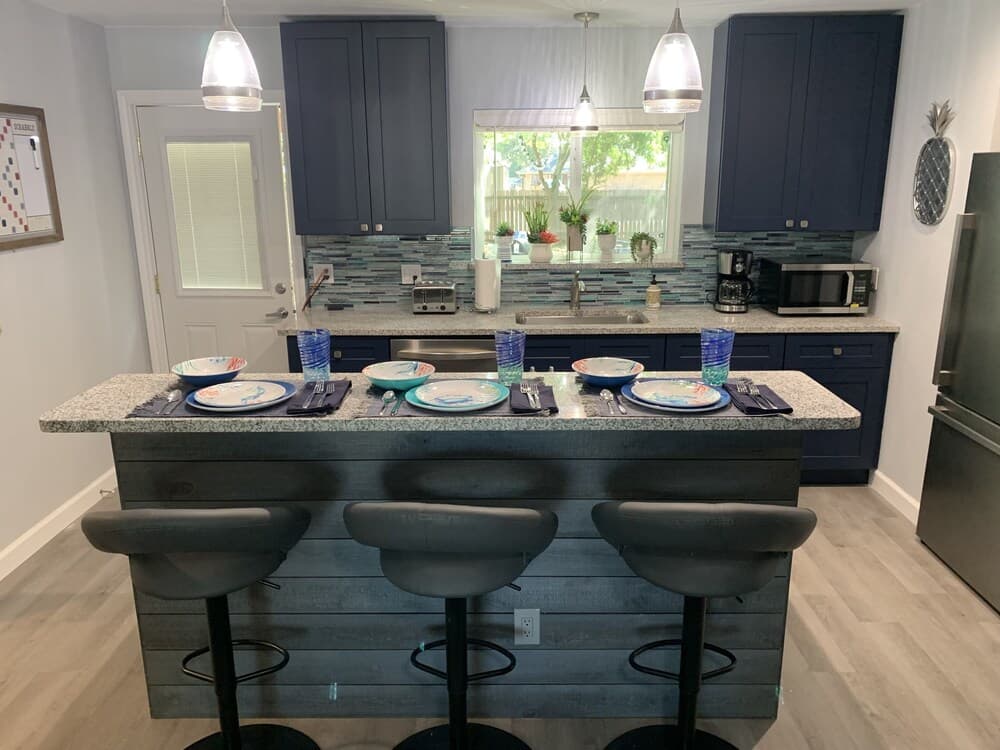 Castle Shadow Cottage DT 534