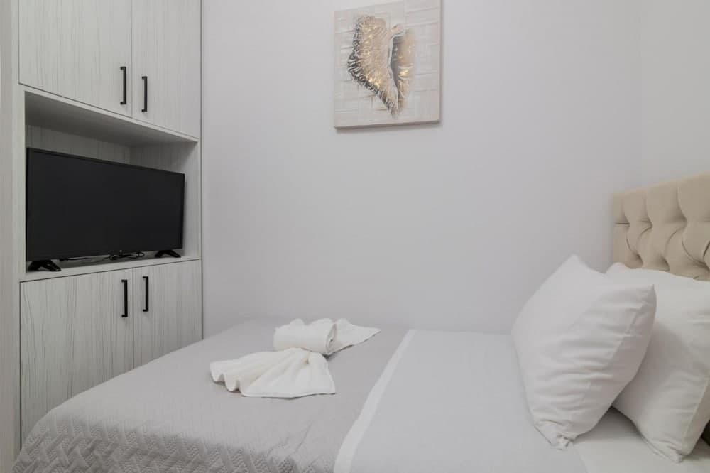 Ervin s Downtown Apartment - Ervin s Downtown Apartment