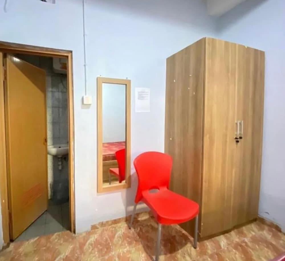 Hotel O Kartika Guest House SyariahNearPantai Stres