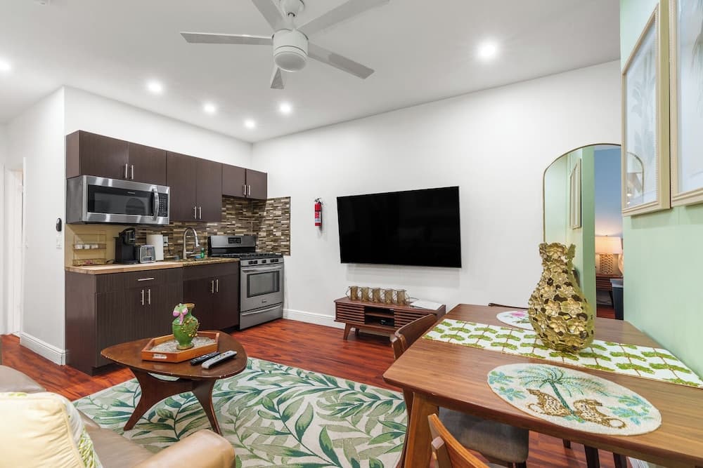 The Pearl Beachside Apartments on Hollywood Beach Broadwalk