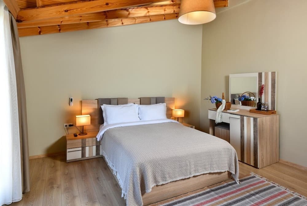 Dessera Vineyards Hotel