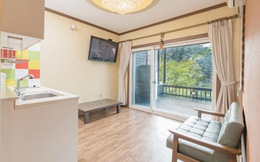 Taean The Nature and Lake Pension