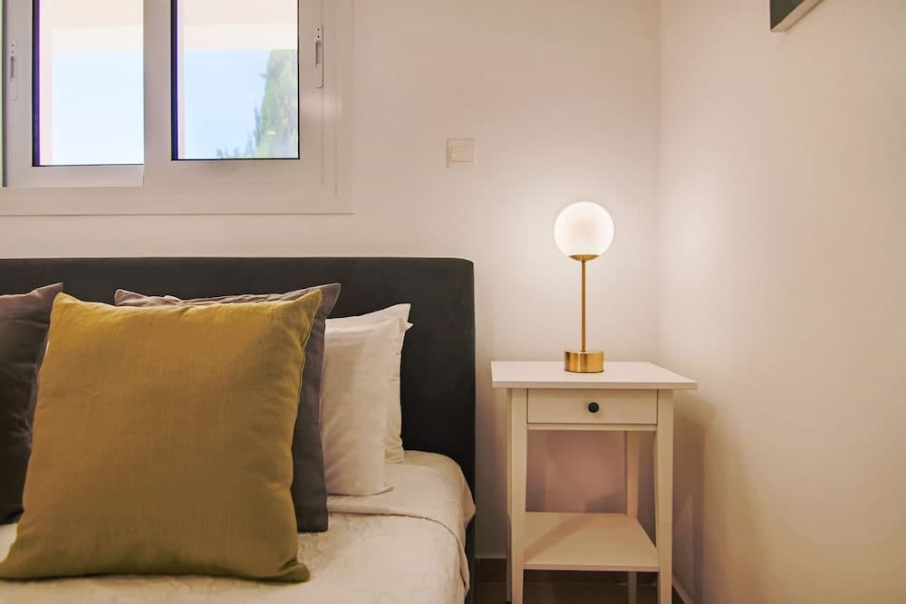 Phaedrus Living Seaside Luxury Limnaria 172