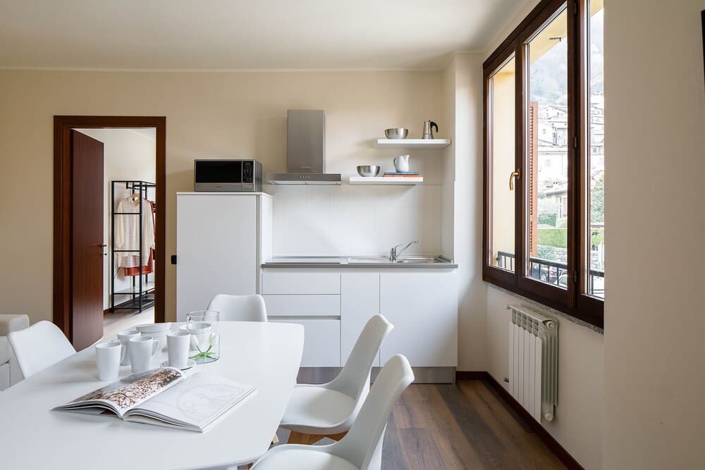 Holiday Apartment 10- San Siro lake Como