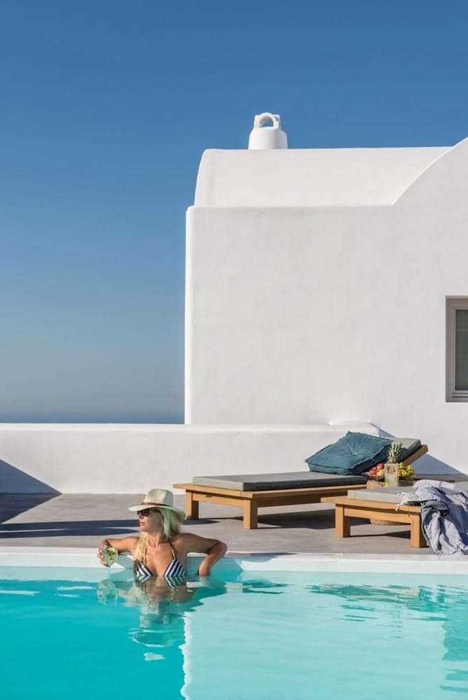 Deluxe Suite Sea View Hot Tub - White Co