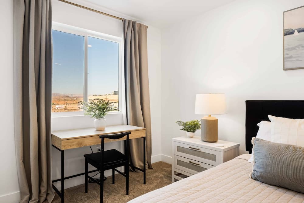 Putter's Paradise at Desert Color #99 by RedAwning