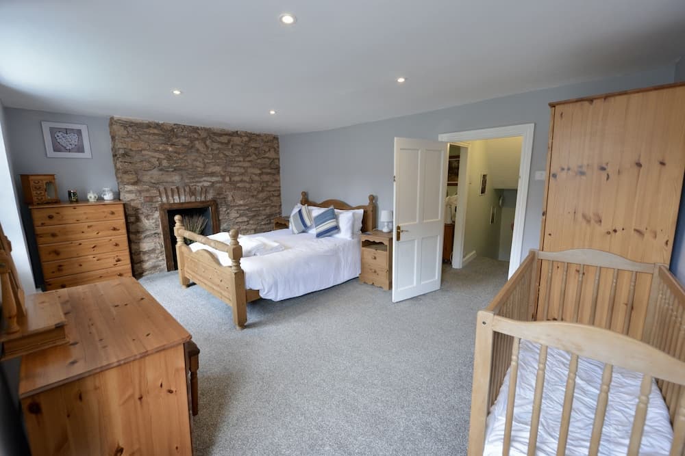 Delightful Period Cottage in the Heart of Brixham