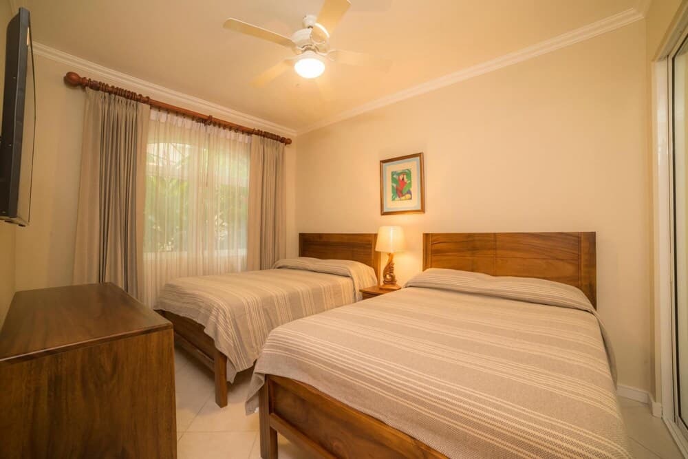 Colina 4E - 2 bdr 2 Bath