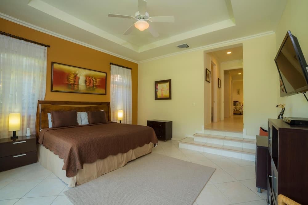 Colina 14E - 2 bdr 2 Bath