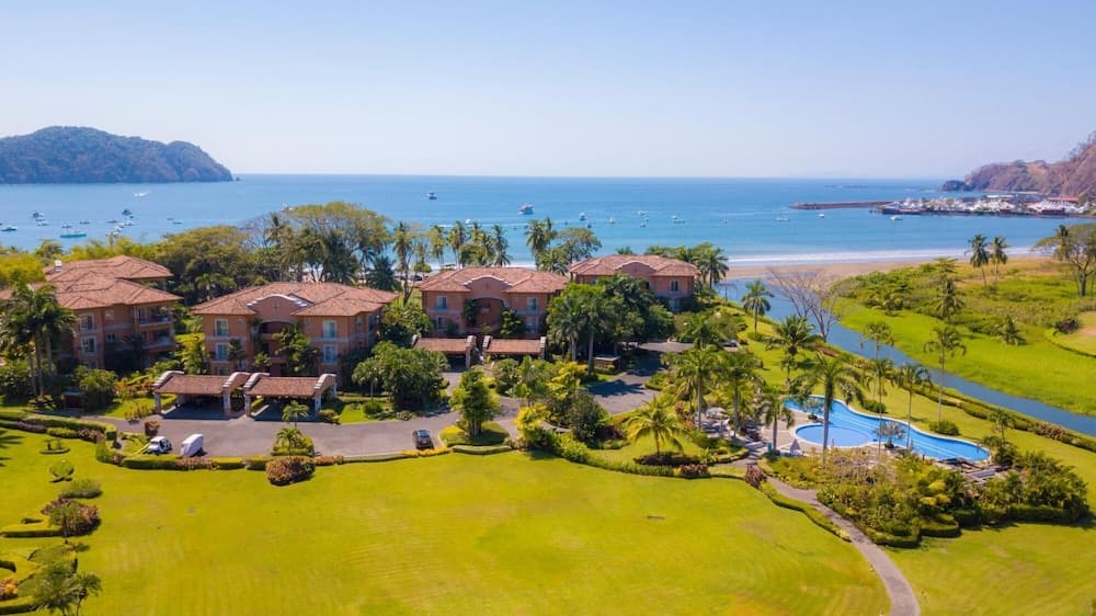 Bay Residence 8C 3 bdr 2 Bath