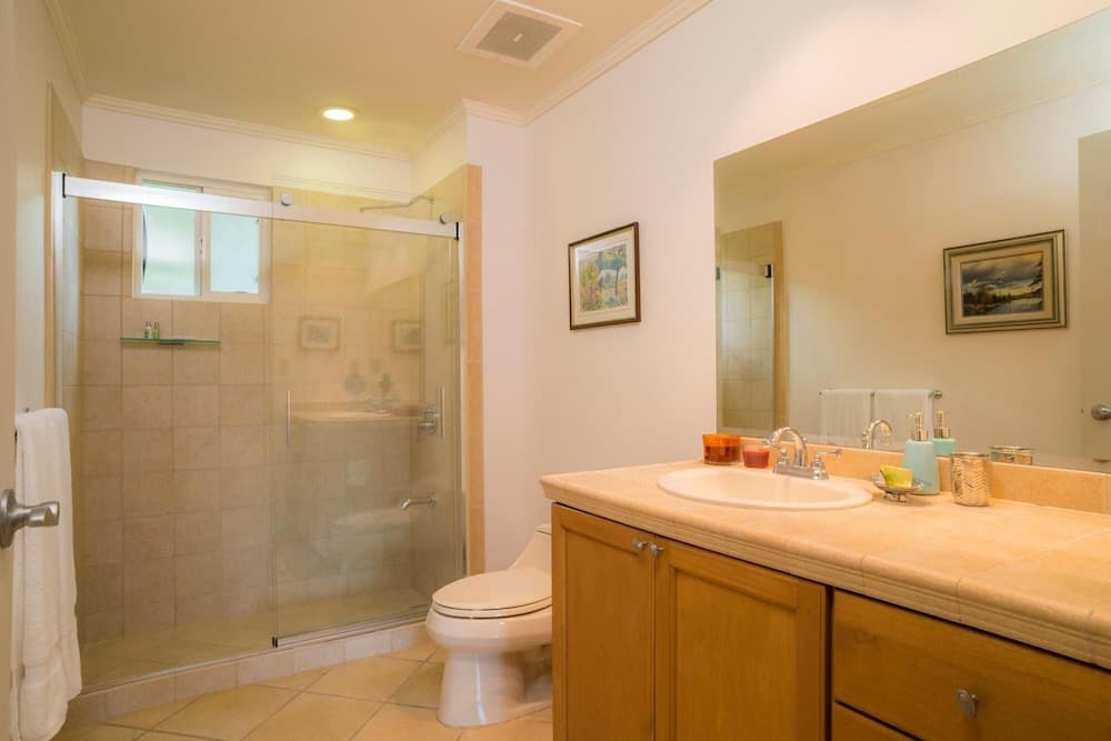 Del Mar 1F - 3 bdr 2 Bath Ocean View