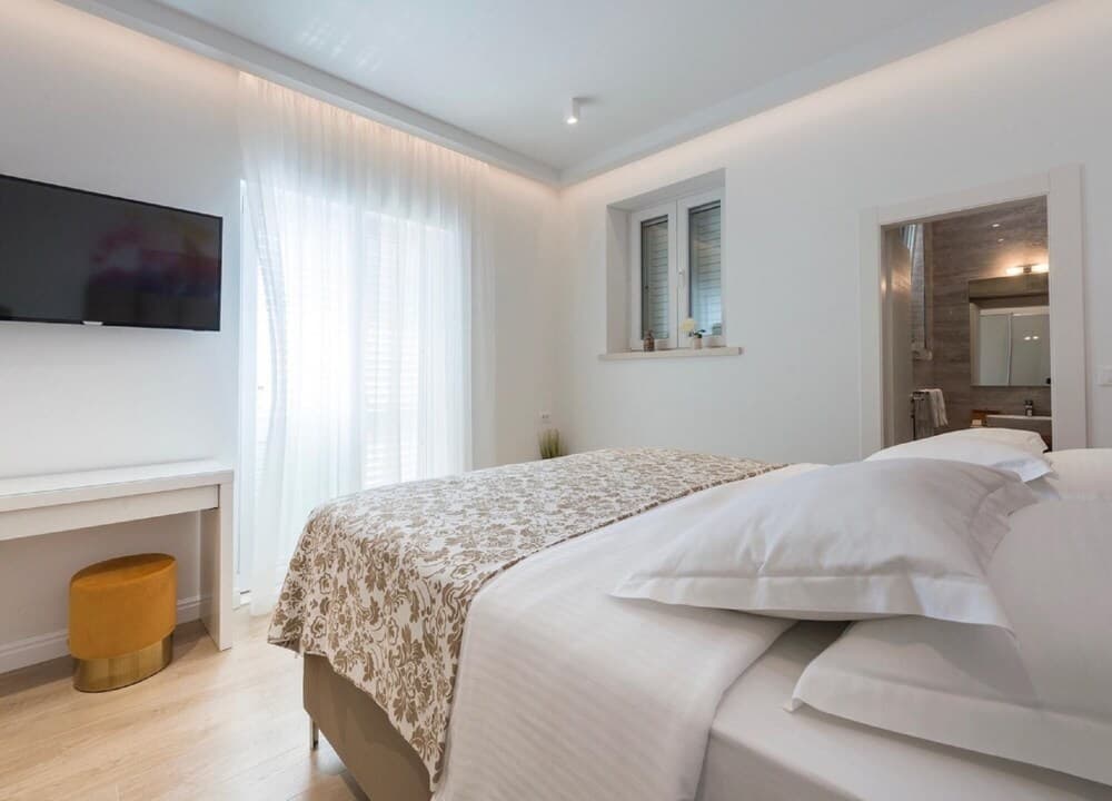 Villa Vega - Three Bedroom Villa With Swimming Pool and Sea View ID Direct Booker 8441