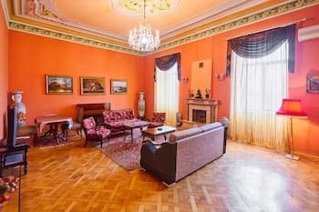 Royal Suite Apartment on Nizami Street