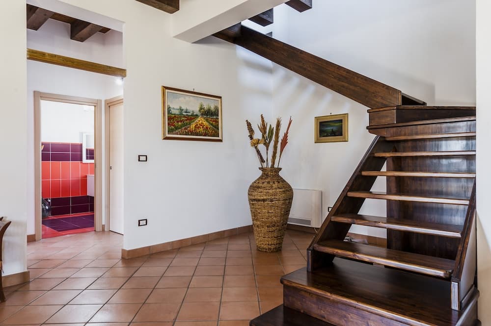 Charming Sea View Villa close to beach