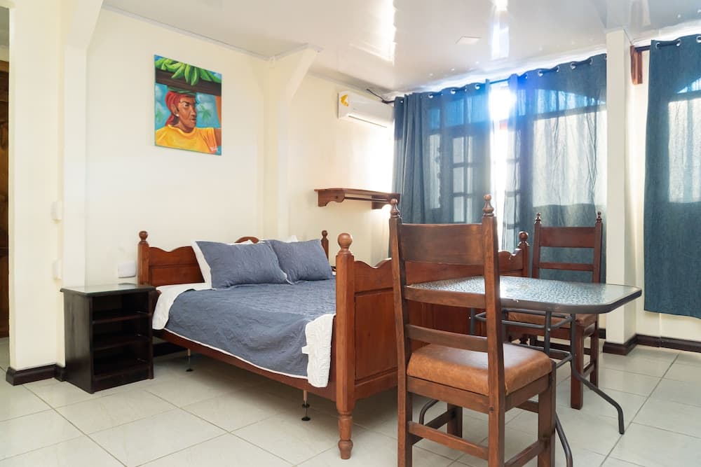 Hotel La Cueva De Limón