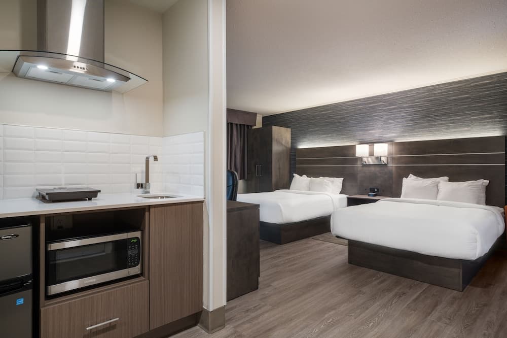 Glengarry Extended Stays