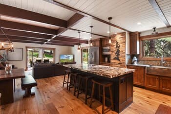 Canterbury Luxury Chalet - Hot Tub, Backs To Forest 3 Bedroom Home by Redawning