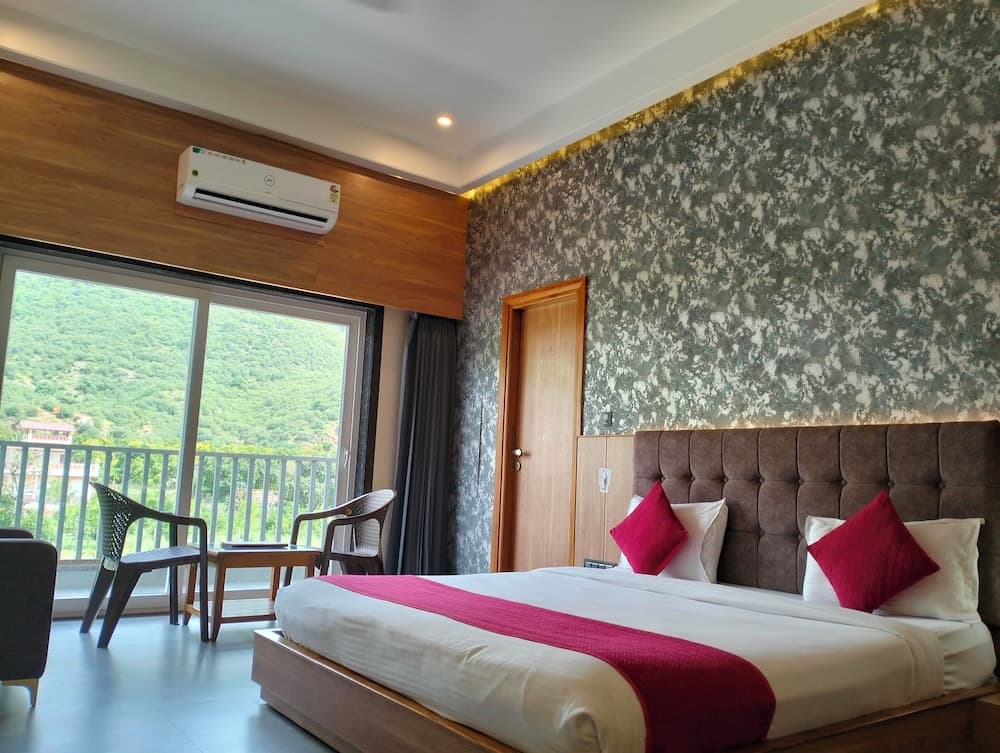 Nature Retreat Resorts