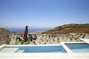 Santorini Sky - The Retreat