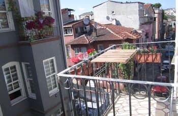 Authentic Room With Balcony in Balat