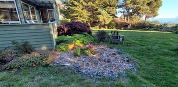 Seaside Garden Retreat 2 Bedroom Home by Redawning