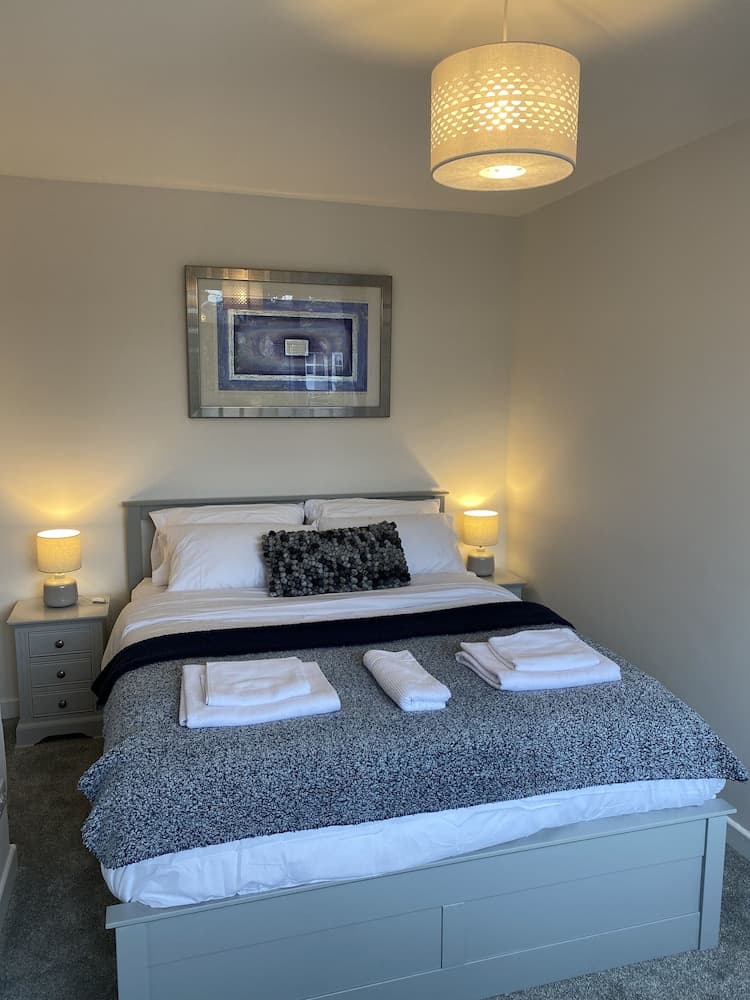 Worthing Beach 180 - 2 bed Seafront With Parking