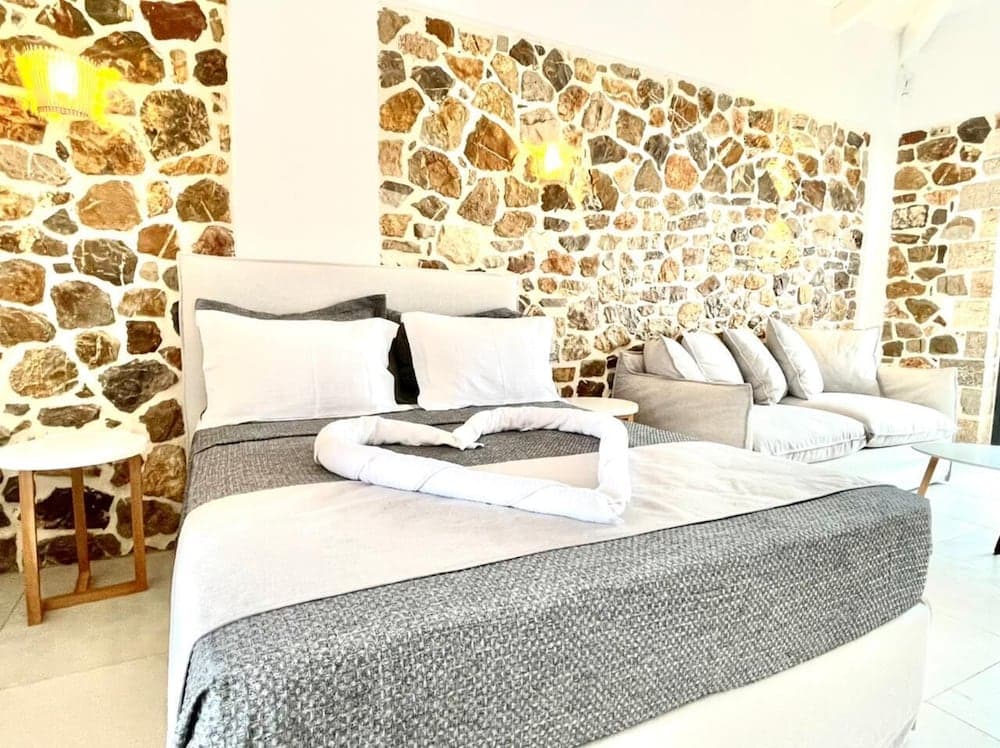 Trocadero Luxury Suites