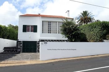 Family Holiday Villa Vacations Ponta Delgada