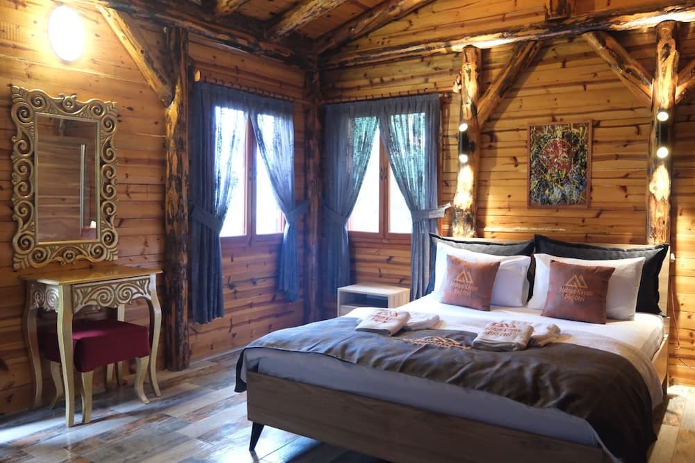 Antalya Bodrum Kayası Dağ Oteli