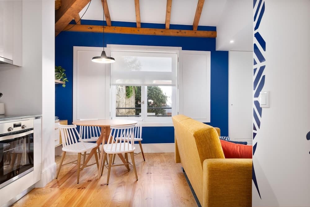 Downtown Prime With Terrace by Vacationy