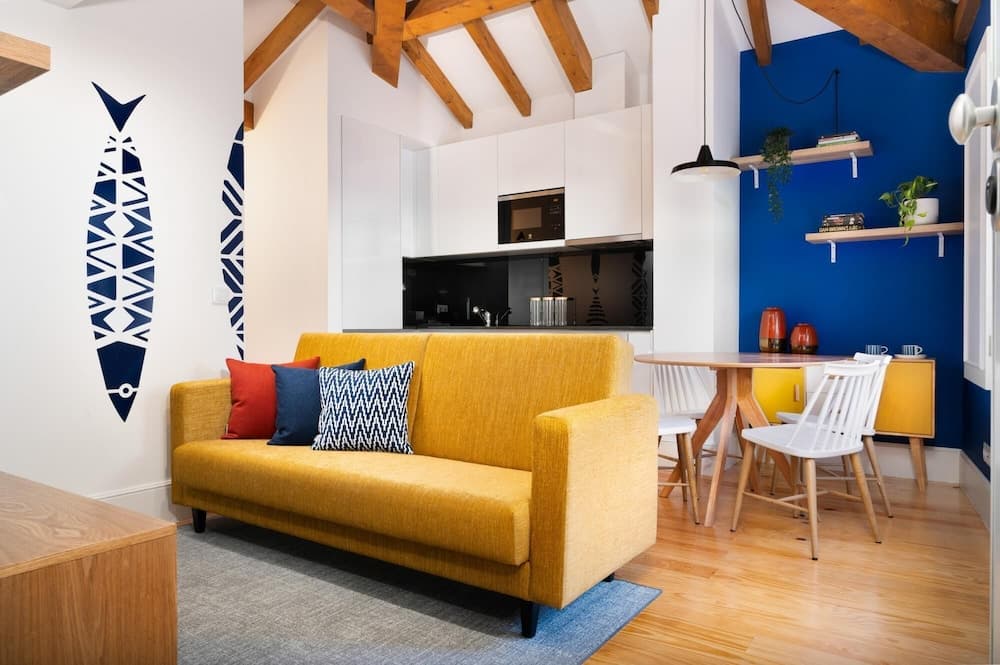 Downtown Prime With Terrace by Vacationy