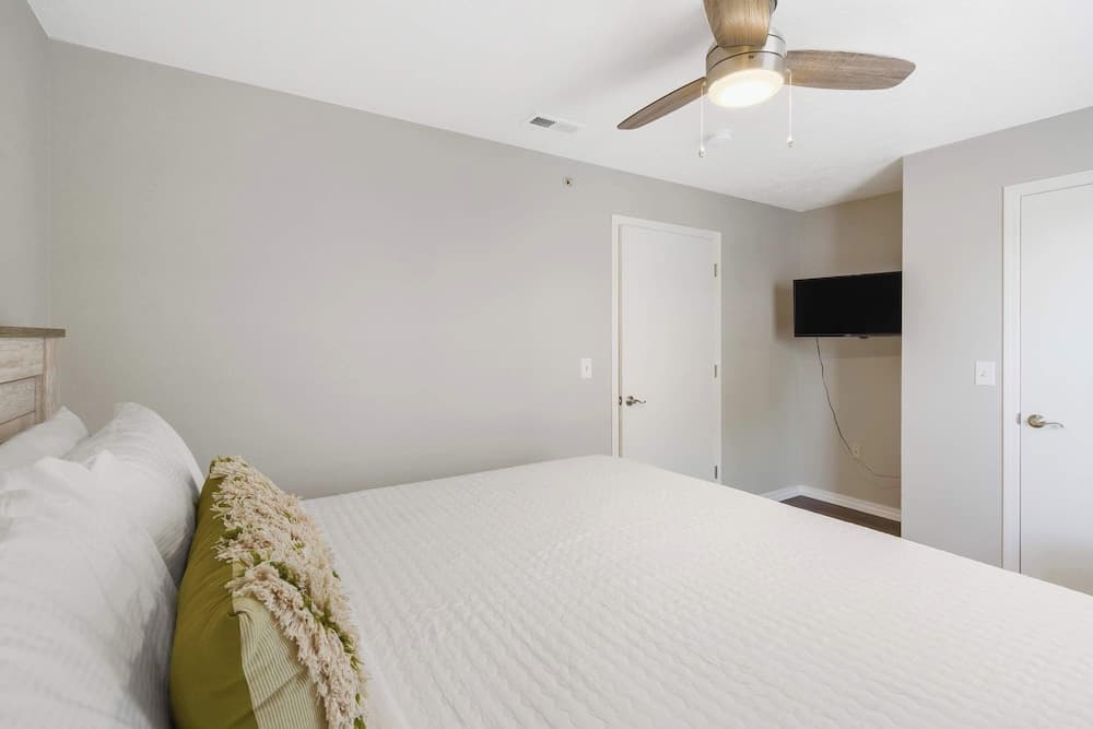 Hillside Duo - 2 Units in The Vineyards Resort