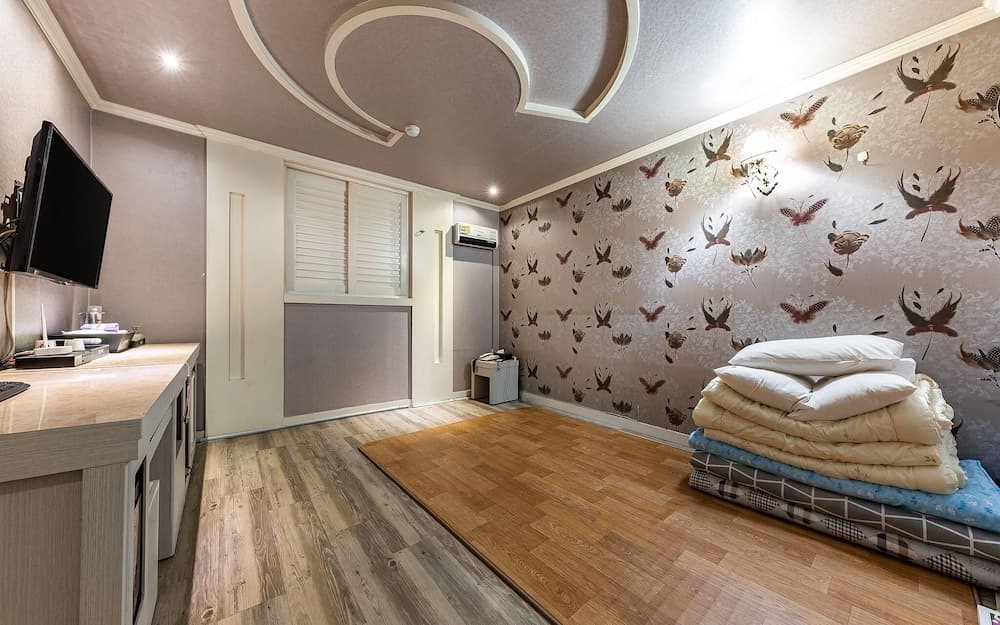 Cheongju Yongamdong Time