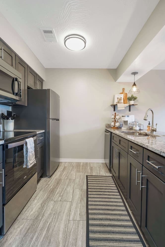 Troon Golf Bungalow - Branson - Golf Course View & On-site Amenities